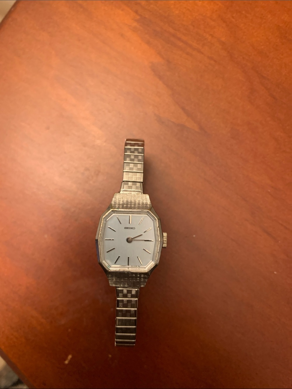 Seiko Silver‑Tone Stretch Watch – As‑Is Vintage Piece